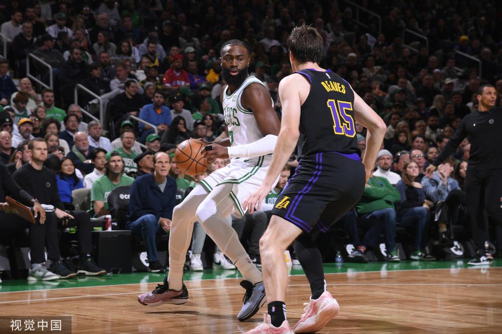 有些队员在 有些队员在