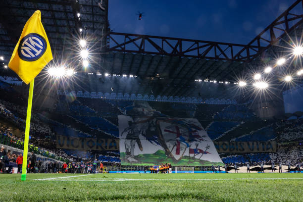 共同作用的 共同作用的